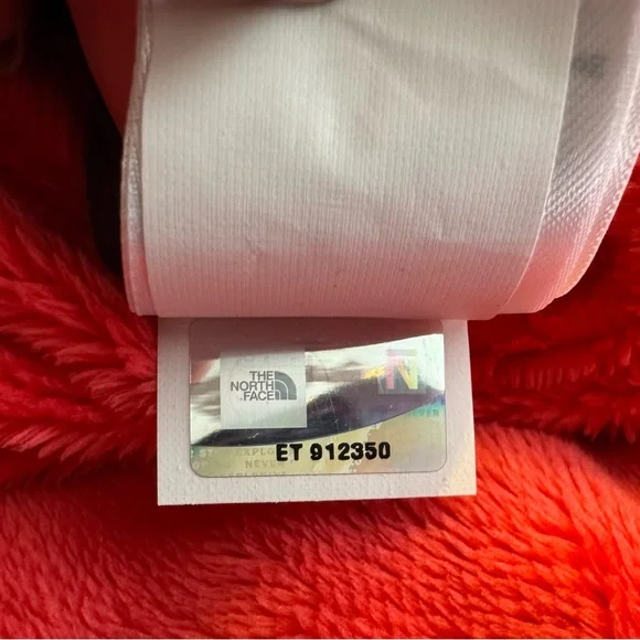 Reversible- The North Face Women’s Full-Zip w/ Hood Jacket - Picture 6 of 9